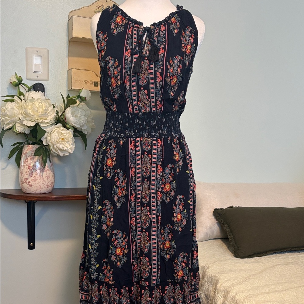 Floral Sleeveless Dress - Black and Pink